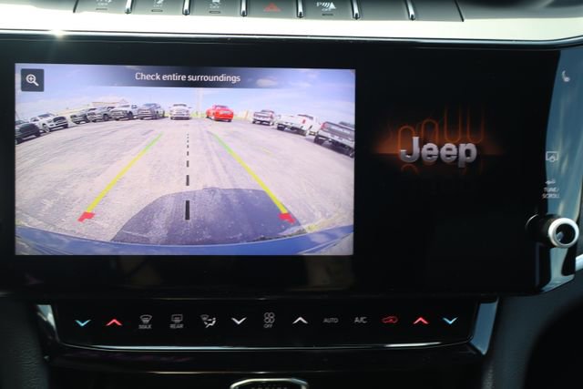 New 2026 Jeep Grand Cherokee Limited AWD/4WD image 24