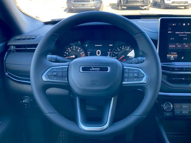 New 2026 Jeep Compass Latitude AWD/4WD image 23