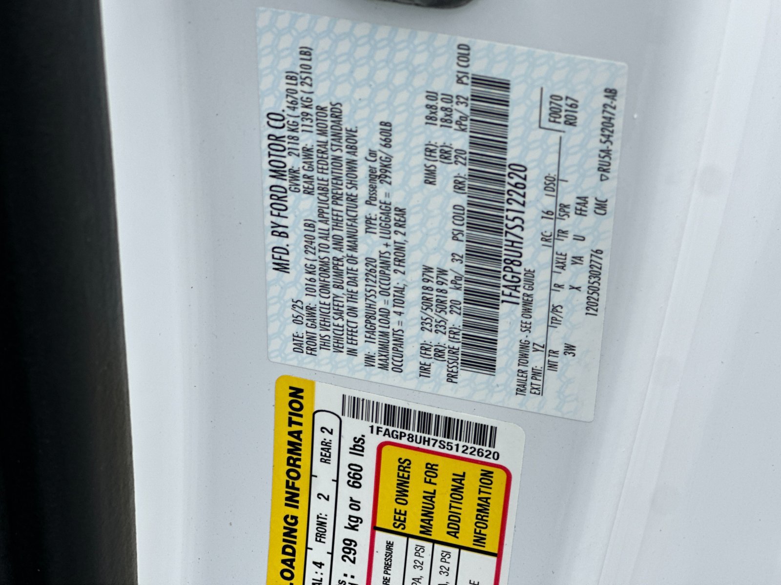 Used 2025 Ford Mustang Premium RWD image 27