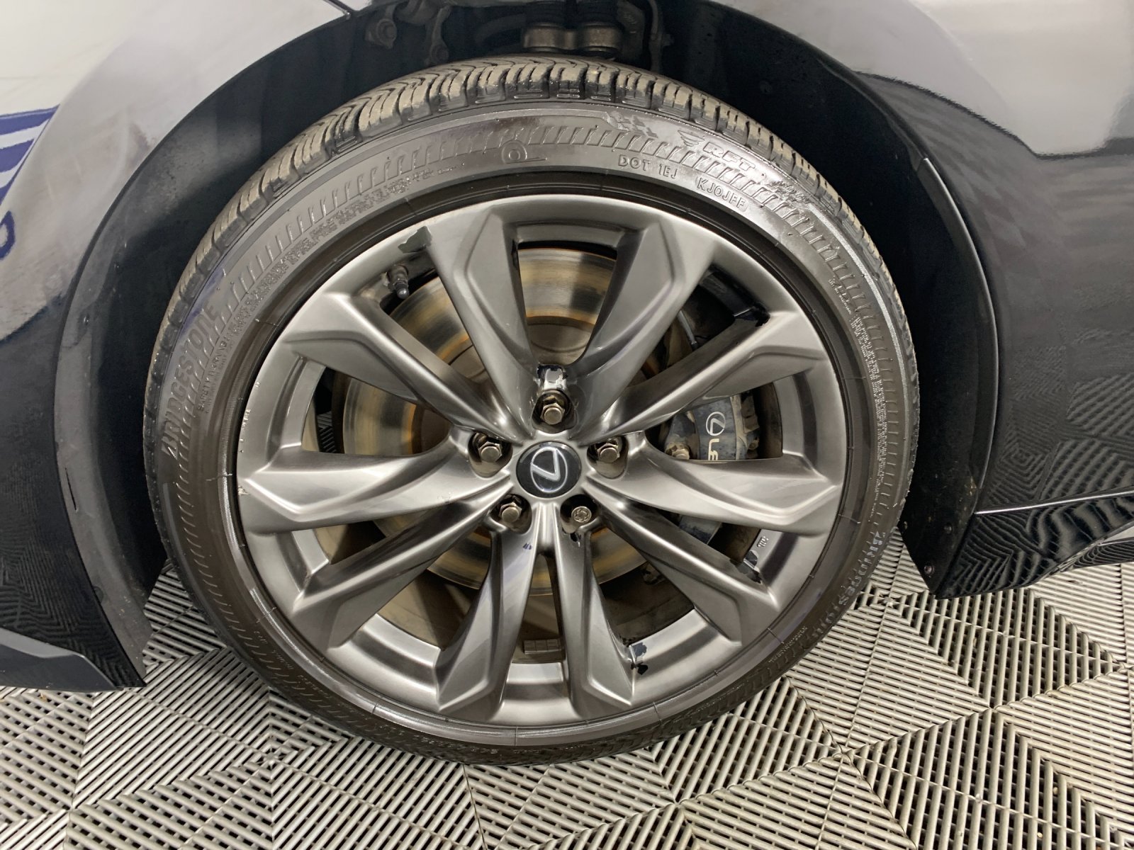 Used 2021 Lexus LS 500 F Sport w/ Accessory Package (Z2) RWD image 11