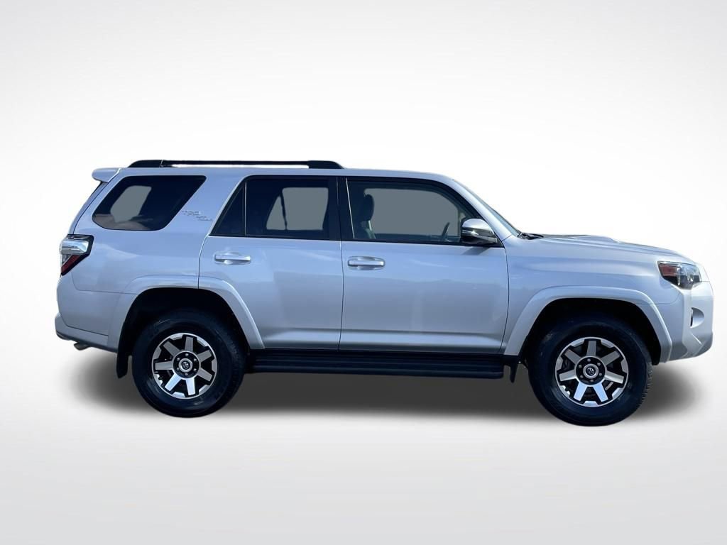 Used 2024 Toyota 4Runner TRD Off-Road Premium AWD/4WD image 7