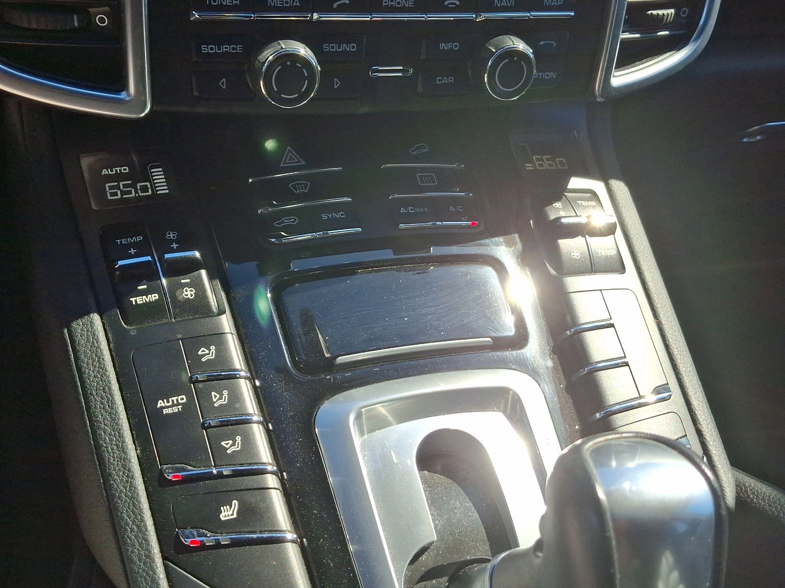 Used 2014 Porsche Cayenne image 16