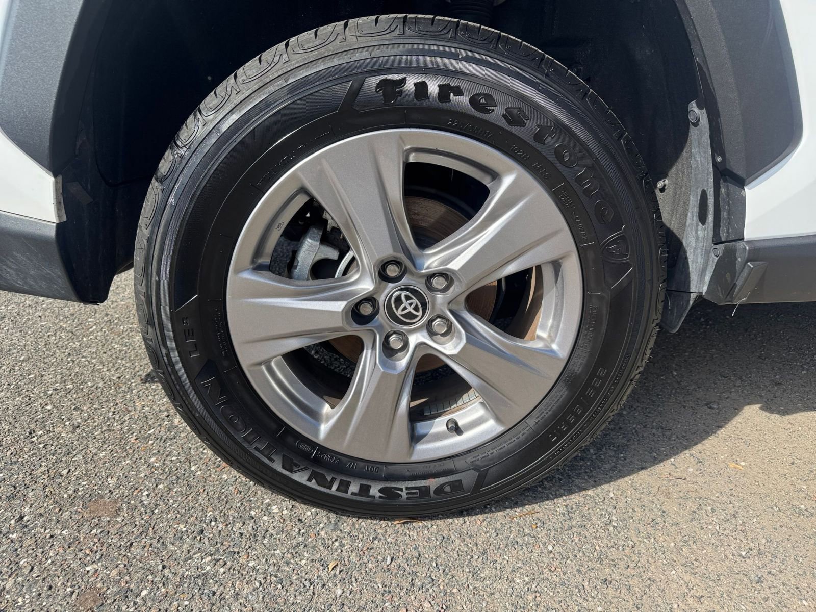 Used 2025 Toyota RAV4 LE image 29