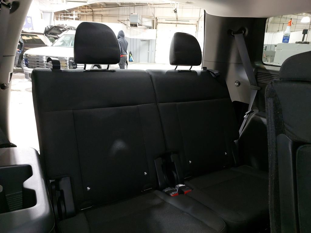 Used 2025 Hyundai Santa Fe SE FWD image 12
