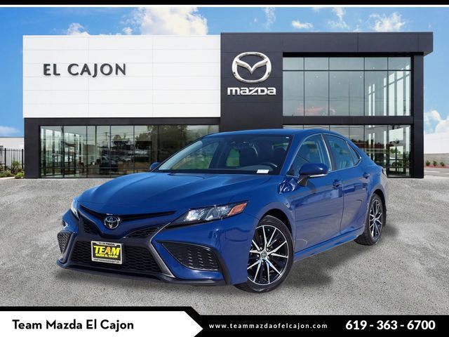 Used 2023 Toyota Camry SE w/ Cold Weather Package image 1