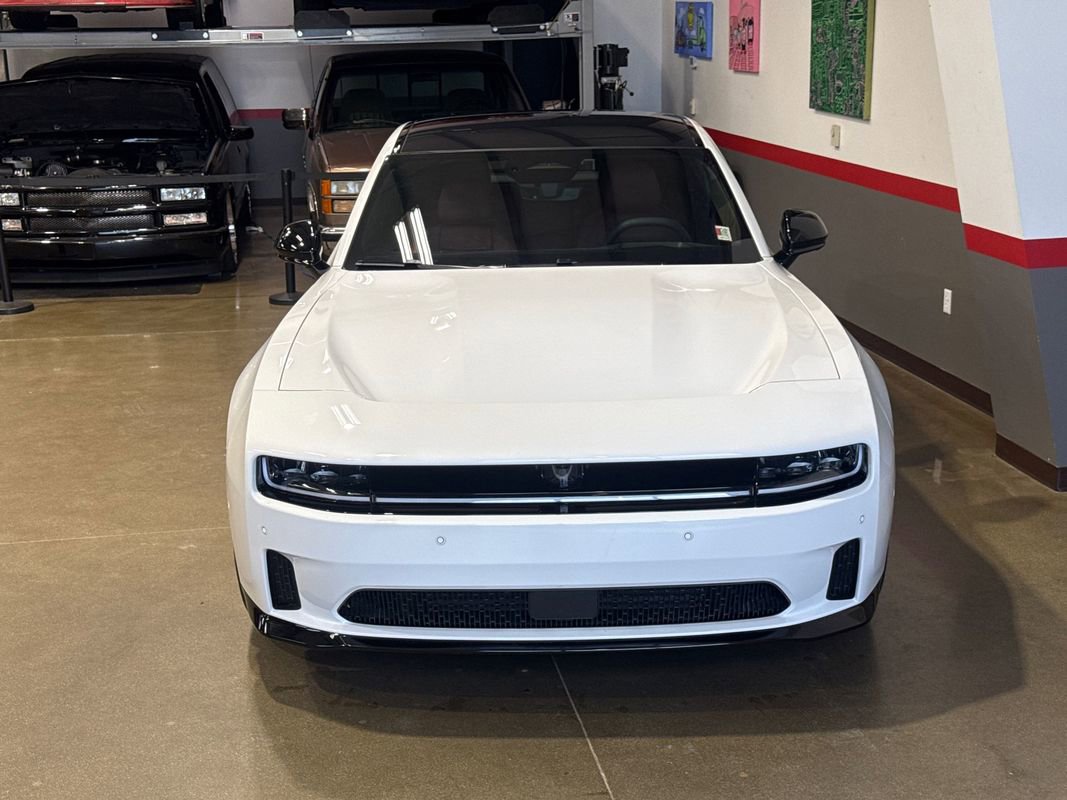 Used 2024 Dodge Charger R/T w/ Plus Group image 38