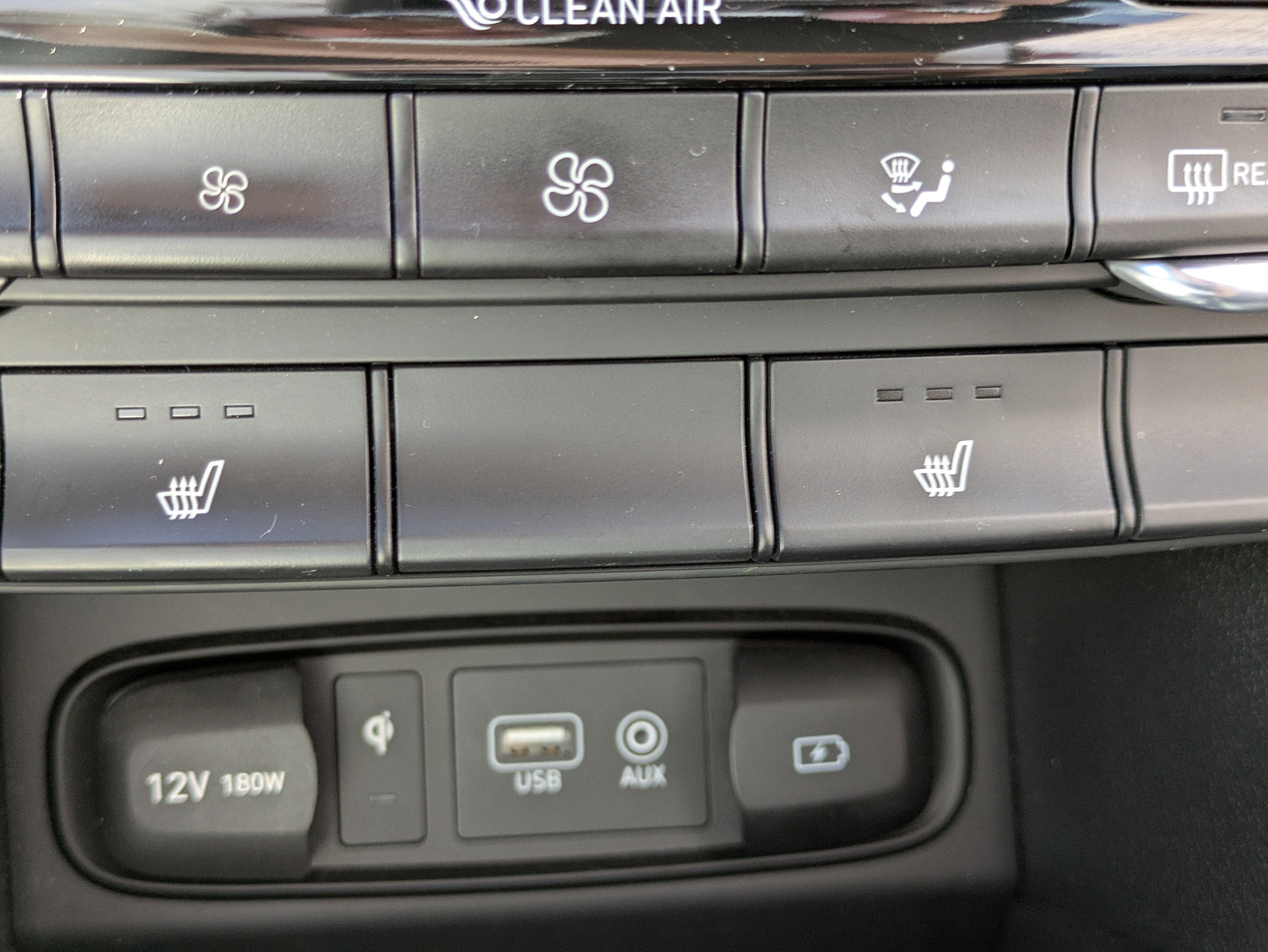 Used 2020 Hyundai Santa Fe SEL image 24