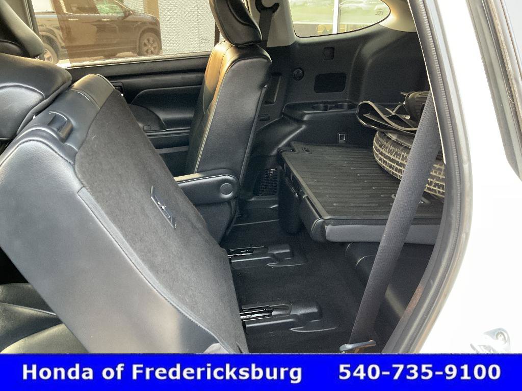 Used 2021 Toyota Highlander XLE AWD/4WD image 23