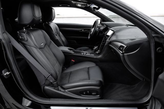 Used 2017 Cadillac ATS V w/ Luxury Package image 43