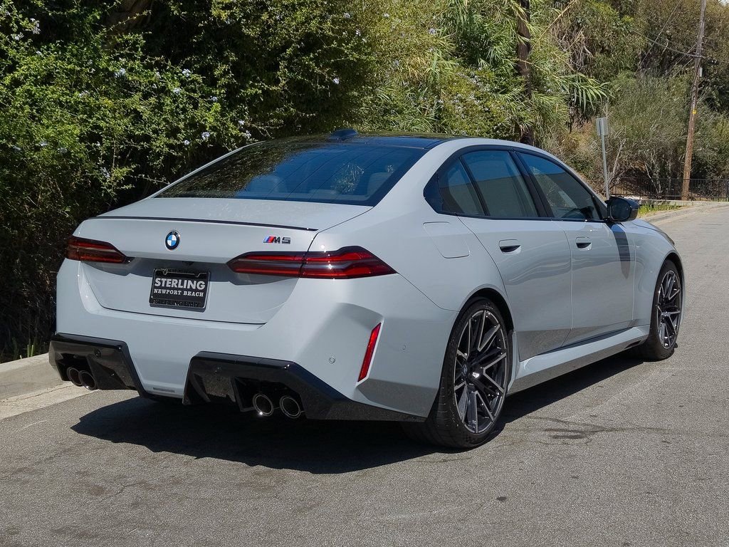 New 2026 BMW M5 w/ Executive Package image 5