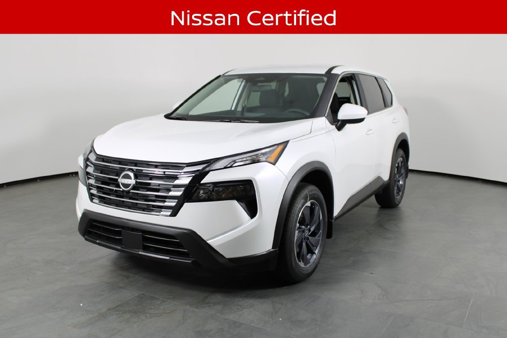 Certified 2026 Nissan Rogue SV FWD image 2