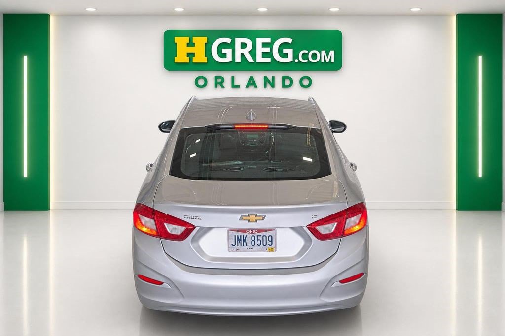 Used 2017 Chevrolet Cruze LT FWD image 7