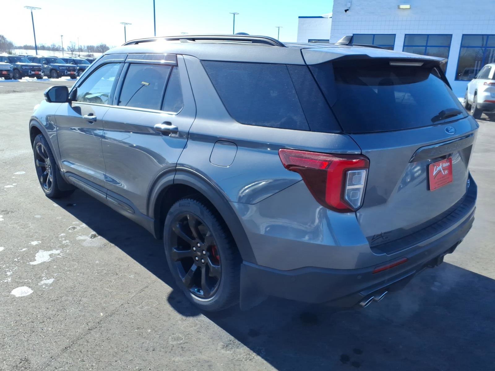 Used 2021 Ford Explorer ST w/ Equipment Group 401A image 3