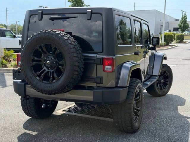 Used 2017 Jeep Wrangler Unlimited Sahara w/ Connectivity Group AWD/4WD image 10