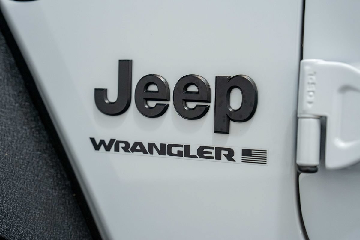 Used 2024 Jeep Wrangler Unlimited Sport AWD/4WD image 13