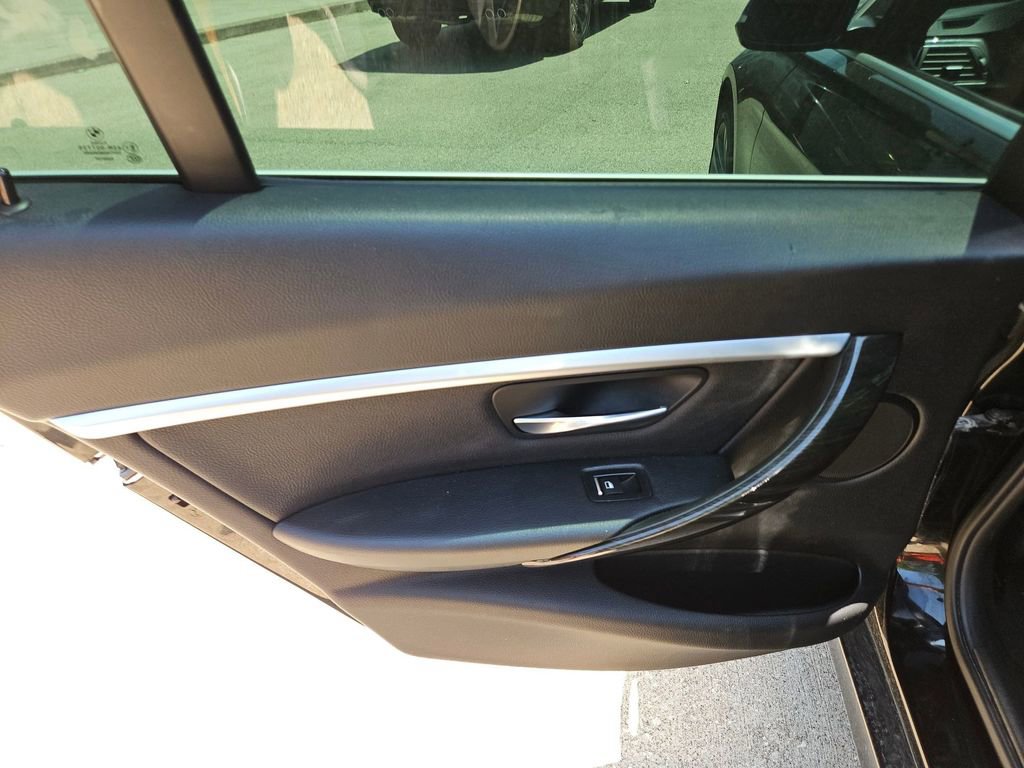 Used 2018 BMW 330i Sedan image 13