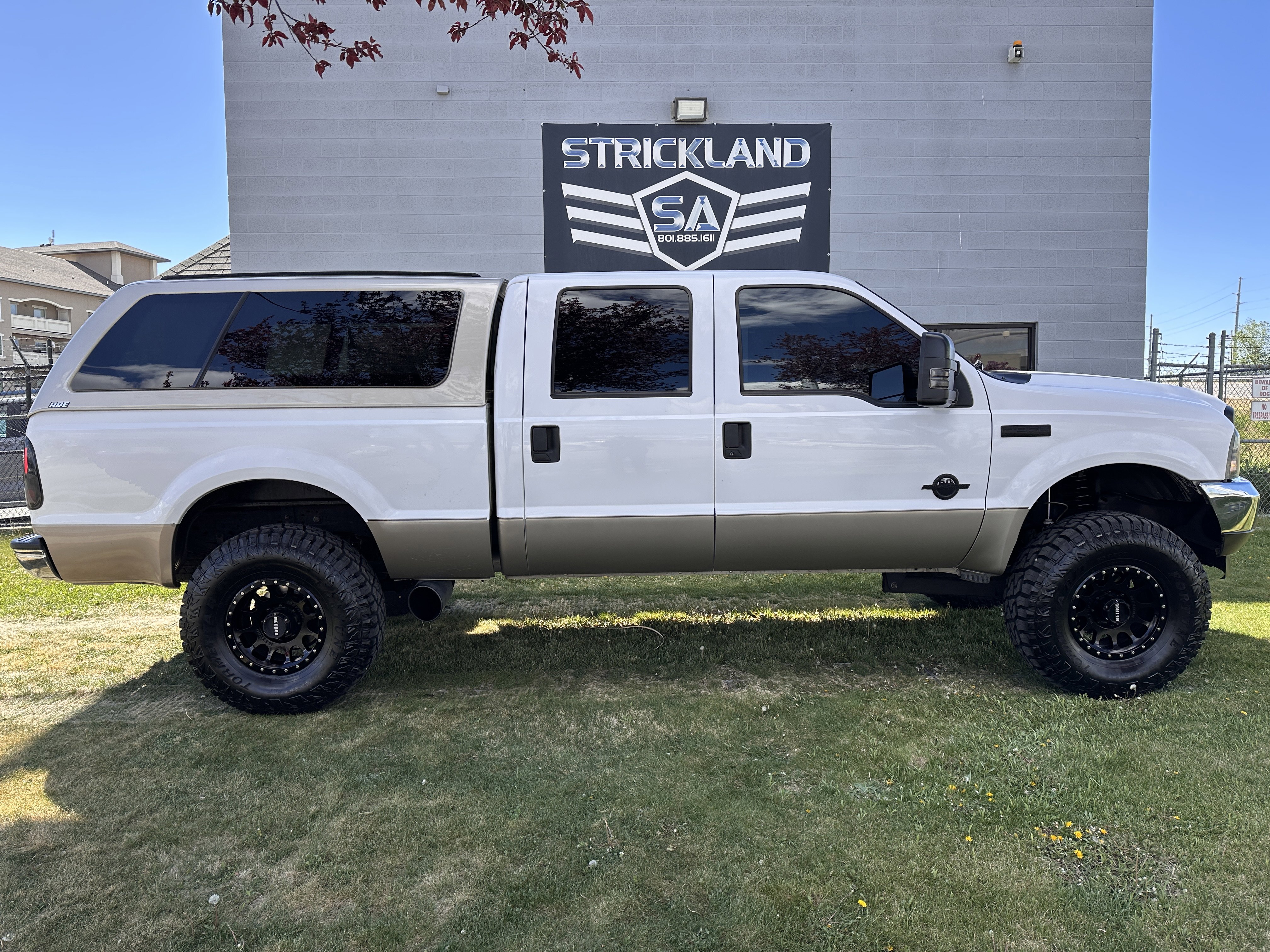 Used 2004 Ford F250 Lariat RWD image 5