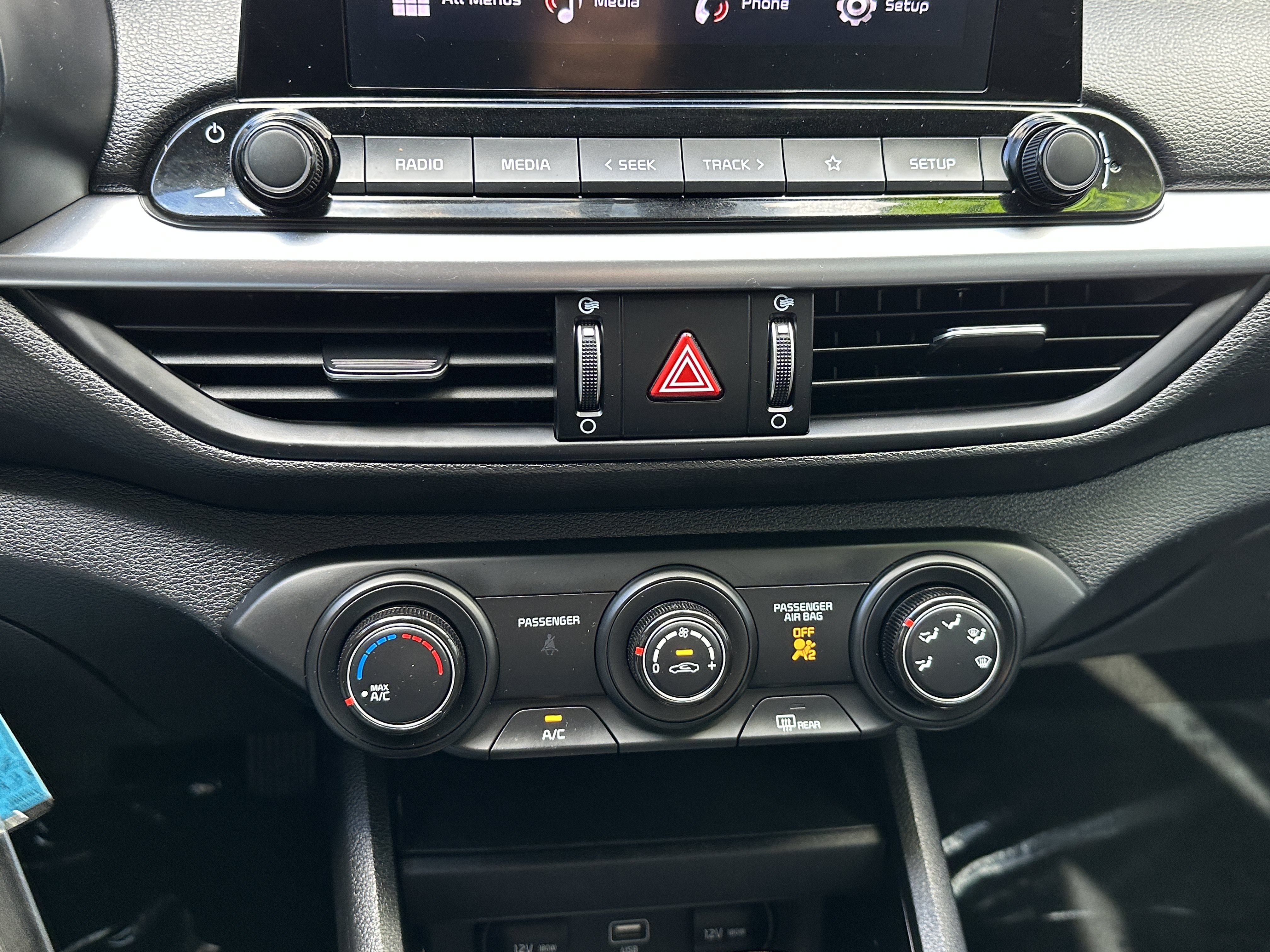 Certified 2023 Kia Forte LXS FWD image 27