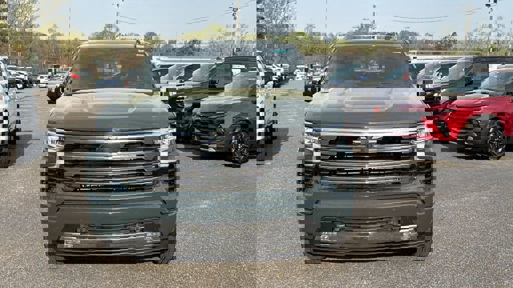New 2026 Chevrolet Silverado 1500 High Country image 2