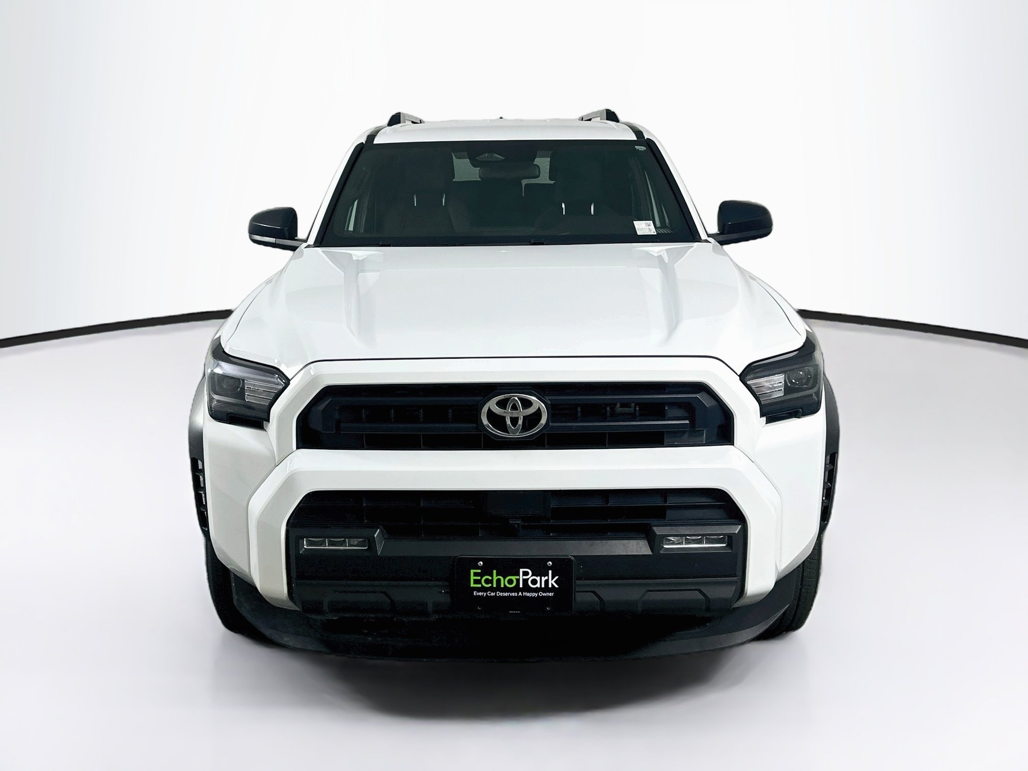 Used 2025 Toyota 4Runner SR5 AWD/4WD image 2