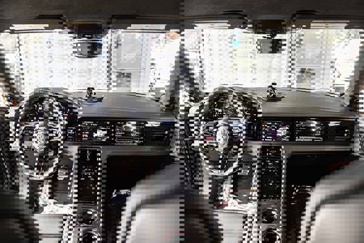 Used 2022 Porsche Taycan GTS image 37