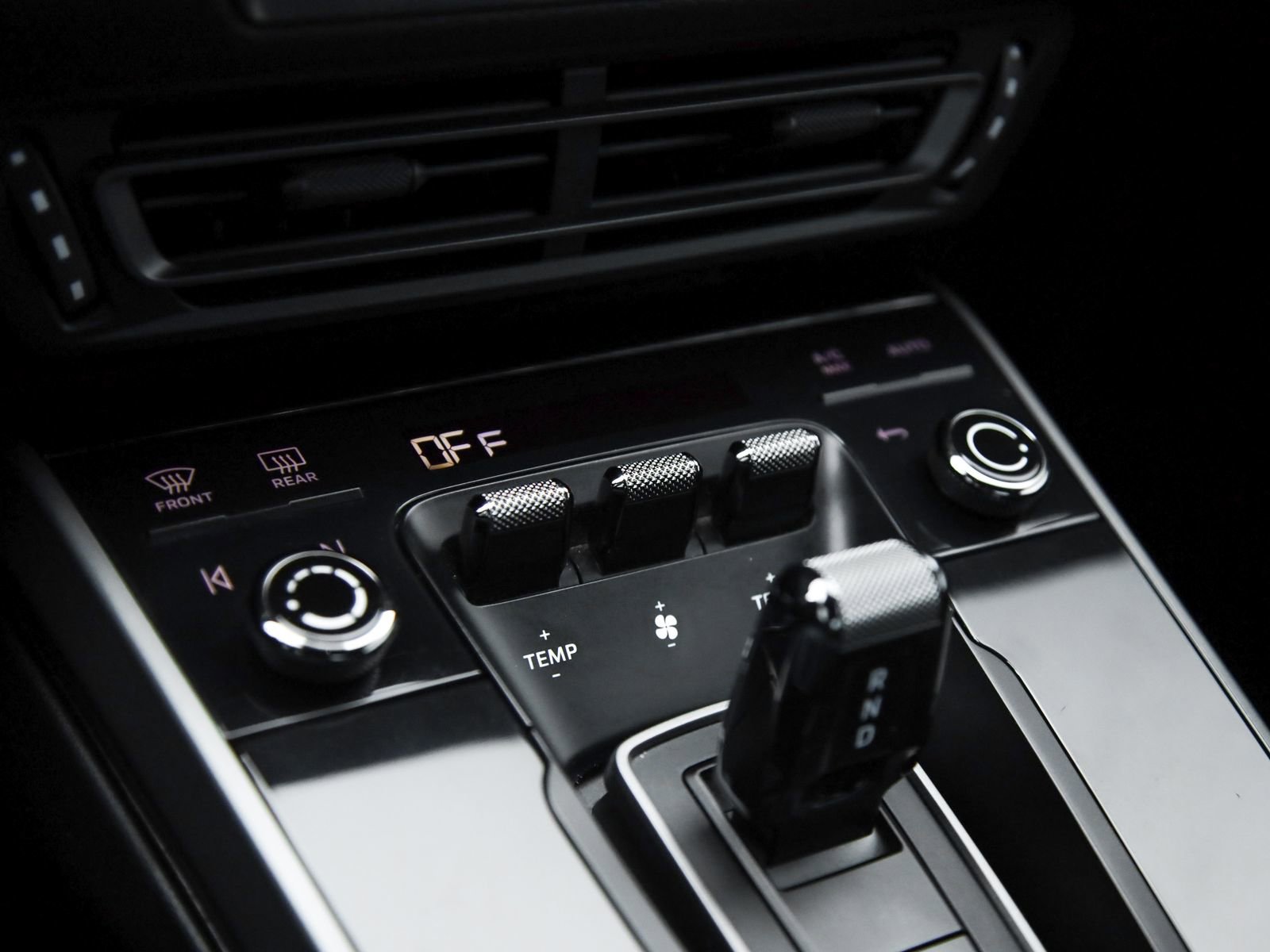 Certified 2020 Porsche 911 Carrera RWD image 27