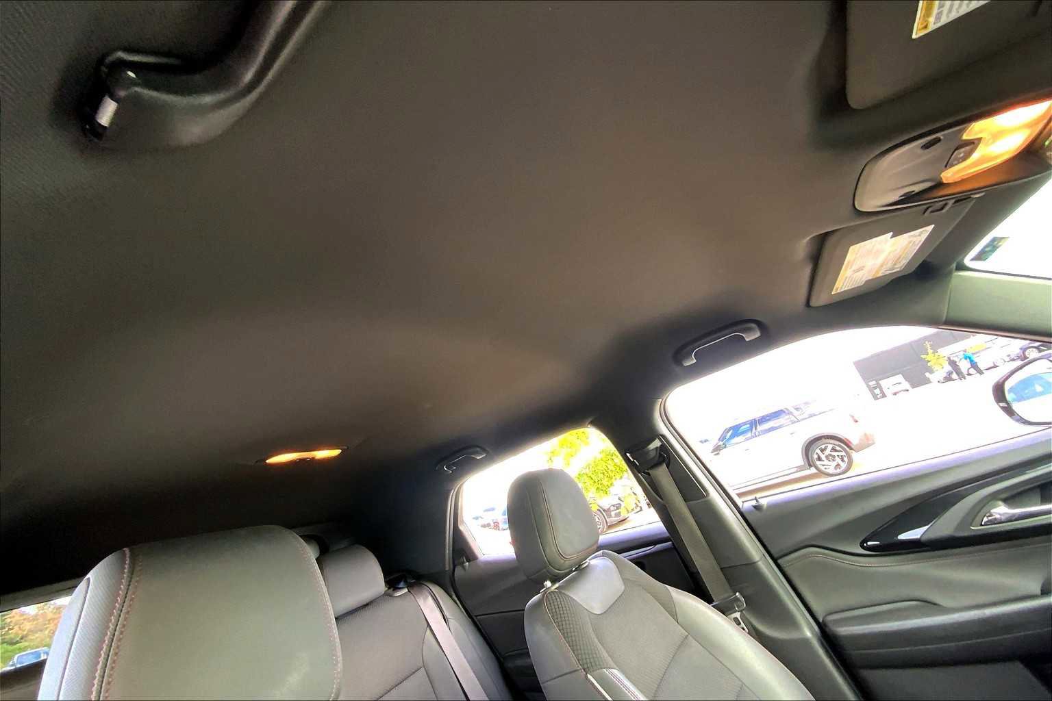 Used 2021 Chevrolet TrailBlazer RS w/ Technology Package image 13