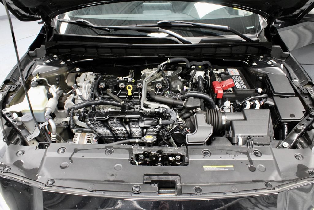 Certified 2024 Nissan Altima 2.5 SV FWD image 16