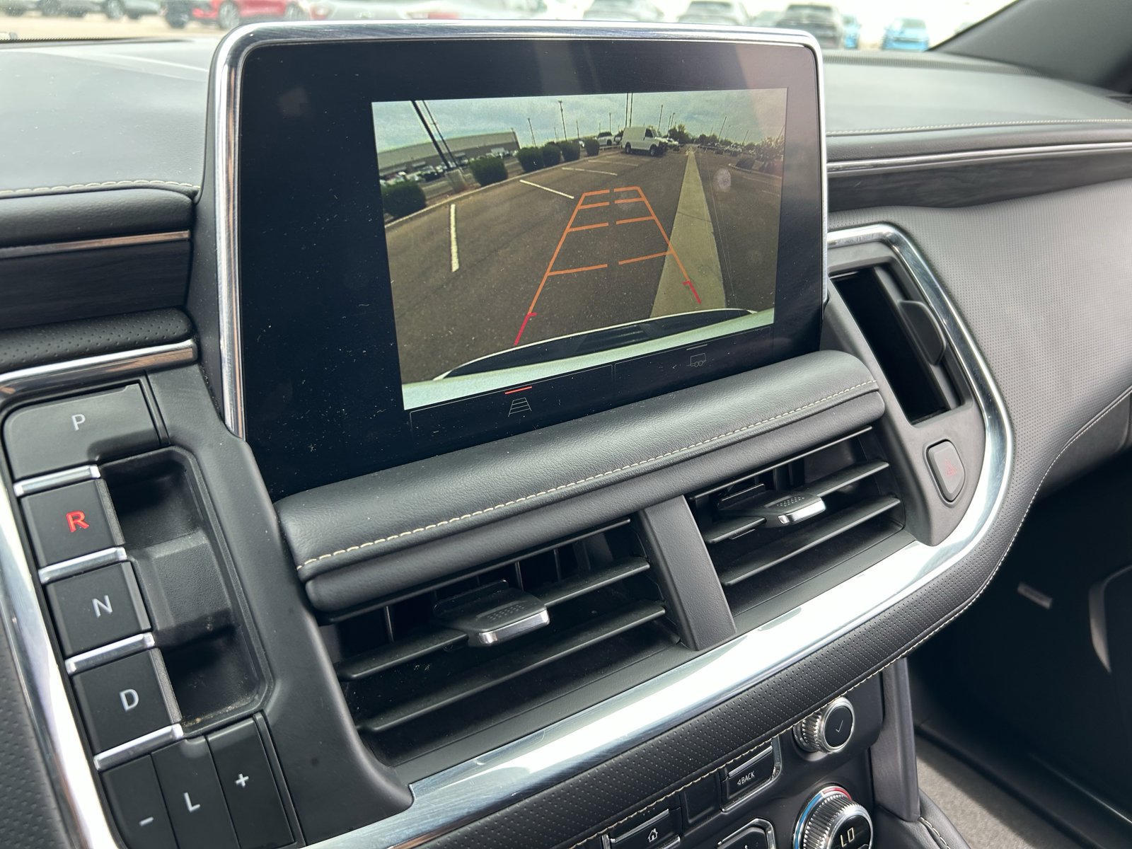 Used 2021 GMC Yukon XL SLT w/ SLT Luxury Package image 31