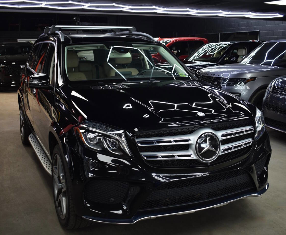 Used 2017 Mercedes-Benz GLS 550 4MATIC image 3