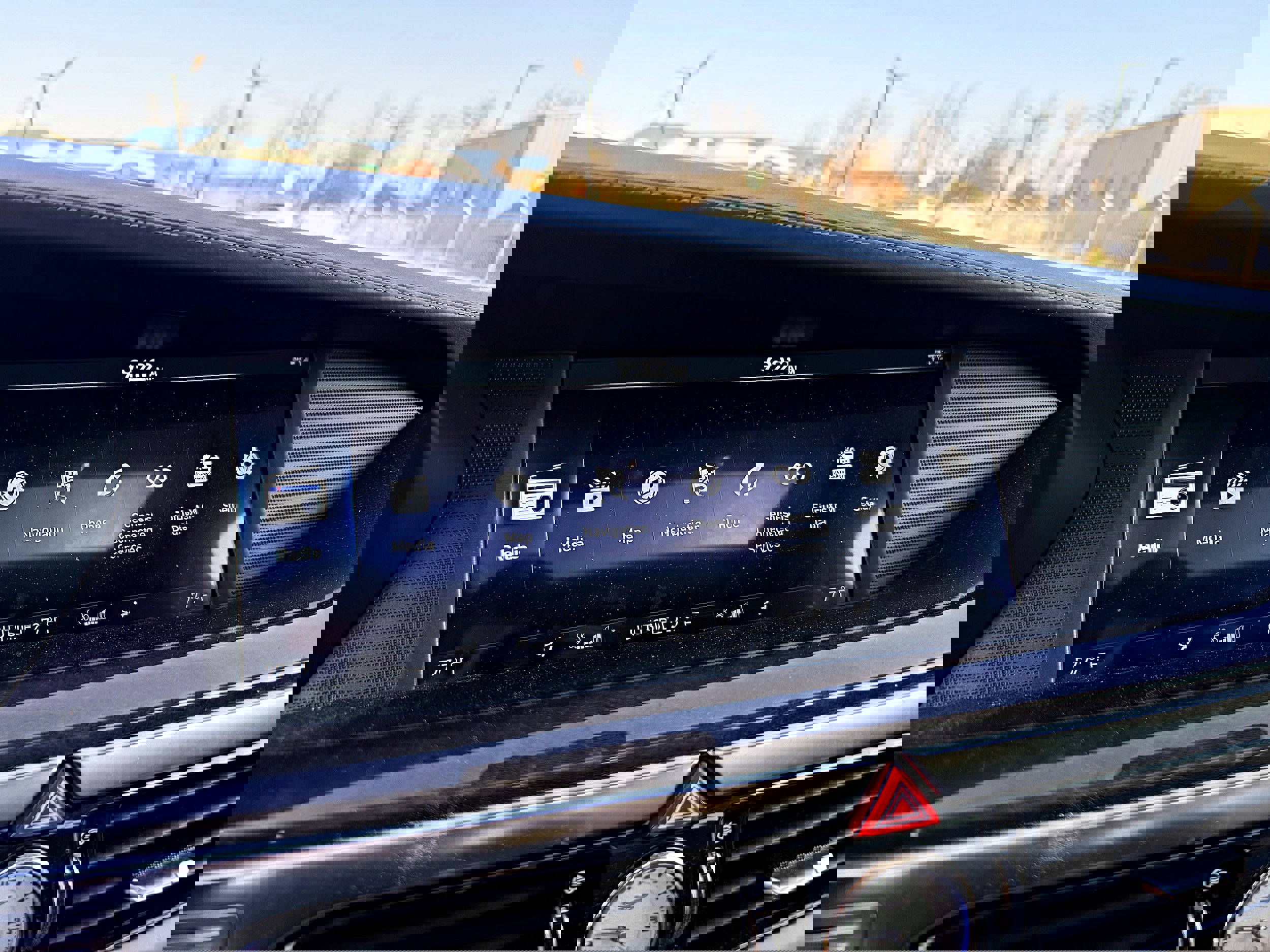 Used 2018 Genesis G90 5.0 Ultimate image 16