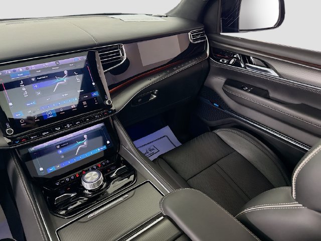 Used 2024 Jeep Grand Wagoneer Series II Obsidian w/ Quick Order Packagew 28T AWD/4WD image 25
