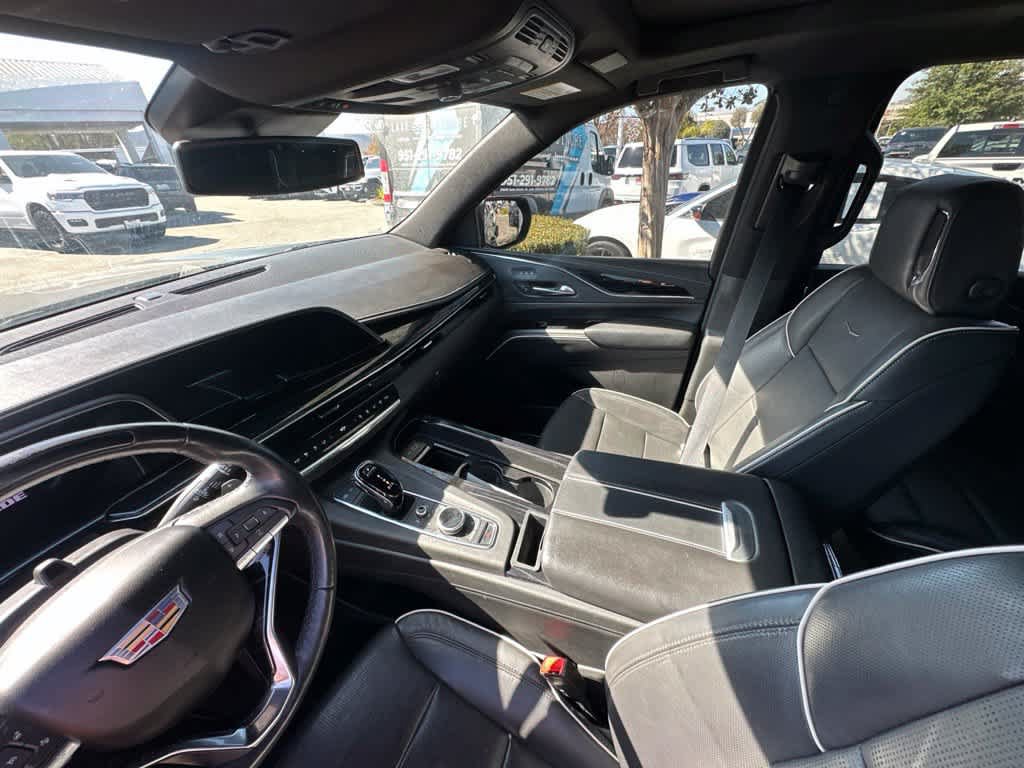 Used 2024 Cadillac Escalade ESV Sport AWD/4WD image 8