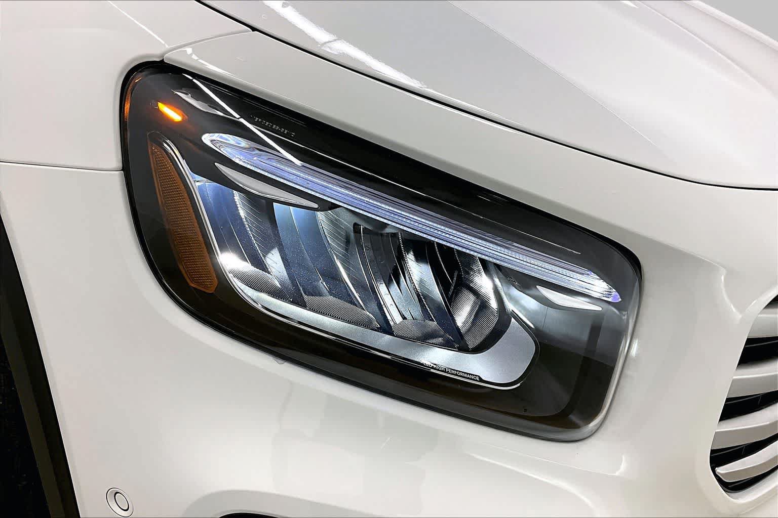 Used 2026 Mercedes-Benz GLB 250 4MATIC image 13