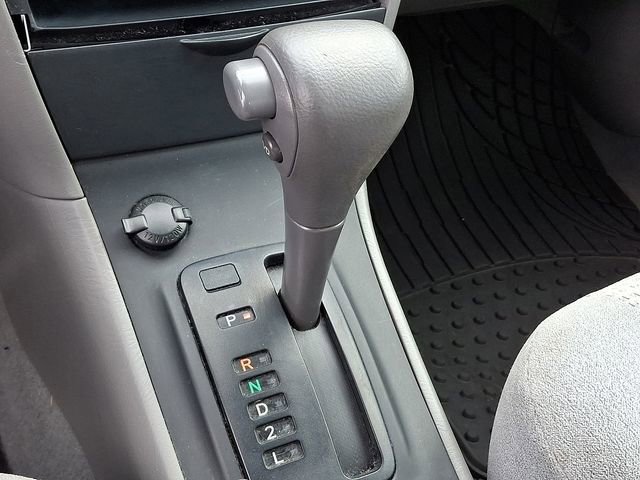 Used 2006 Toyota Corolla CE image 16