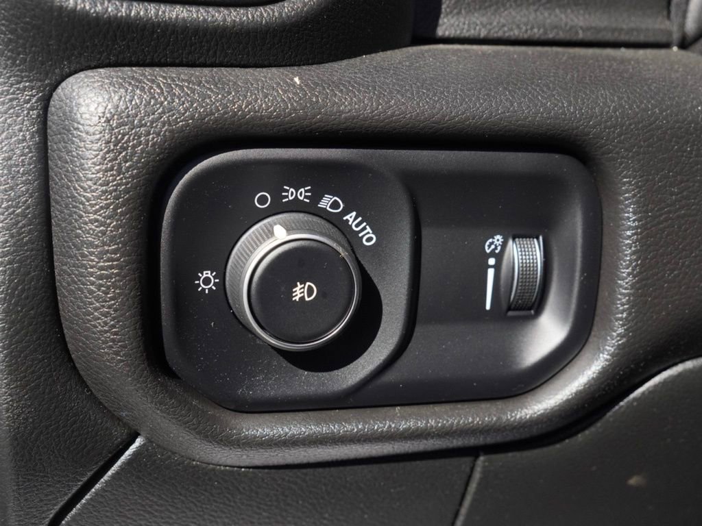 Used 2022 RAM 4500 Tradesman w/ Chrome Appearance Group image 8