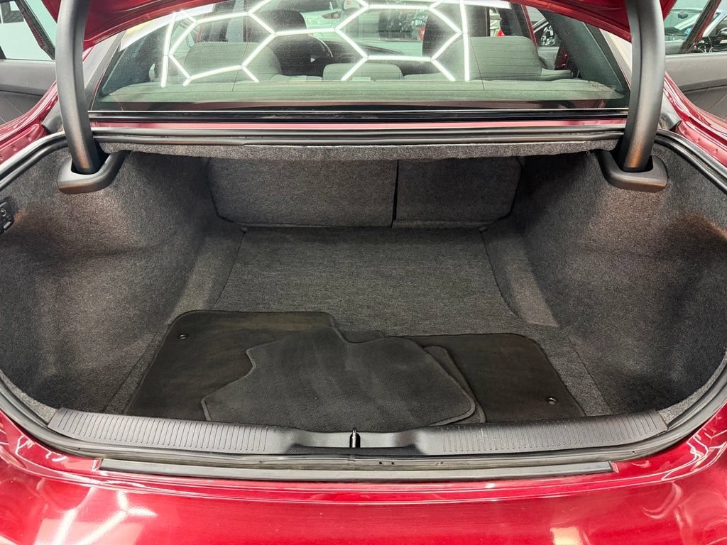 Used 2022 Dodge Charger R/T w/ Blacktop Package RWD image 42