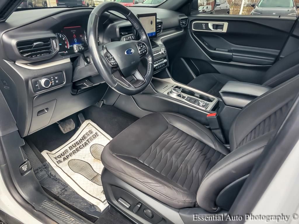 Used 2020 Ford Explorer XLT AWD/4WD image 11