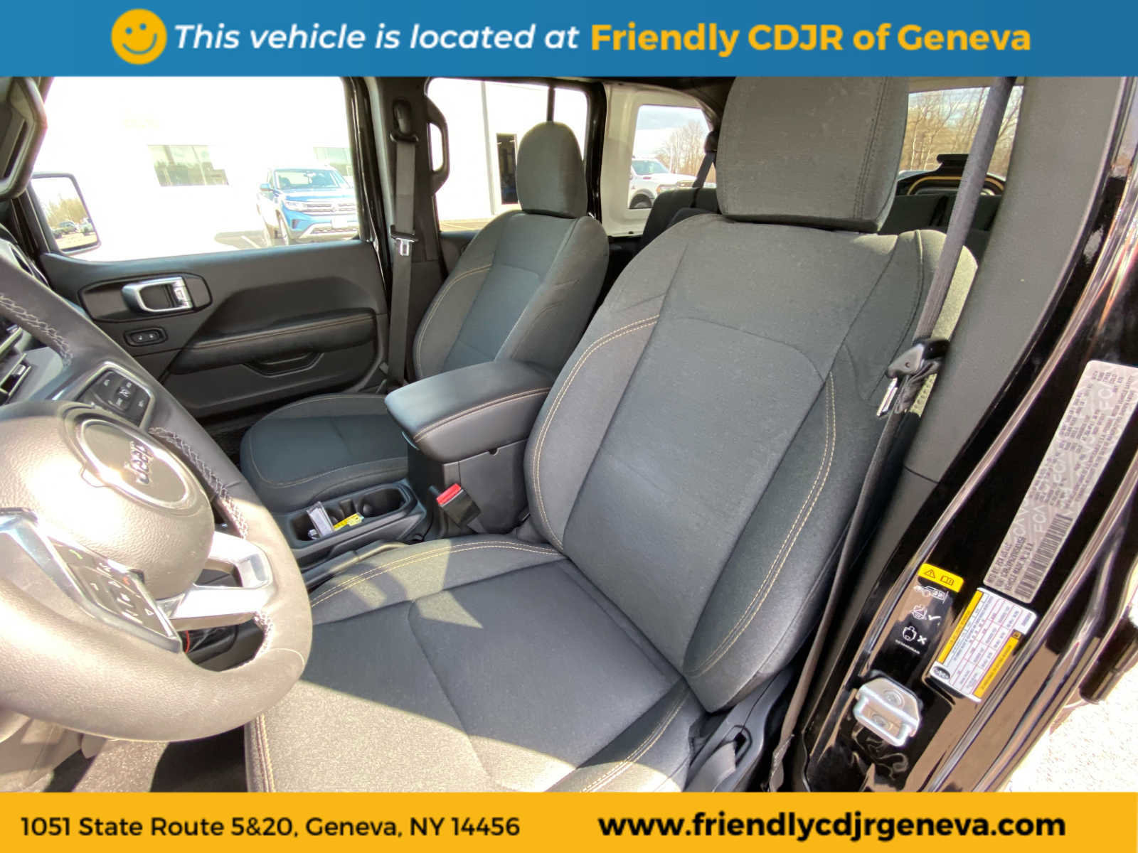 Used 2025 Jeep Wrangler Sahara image 9