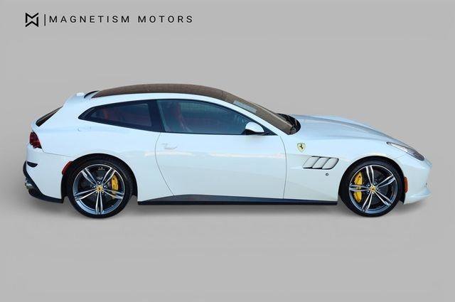 Used 2017 Ferrari GTC4Lusso AWD/4WD image 2
