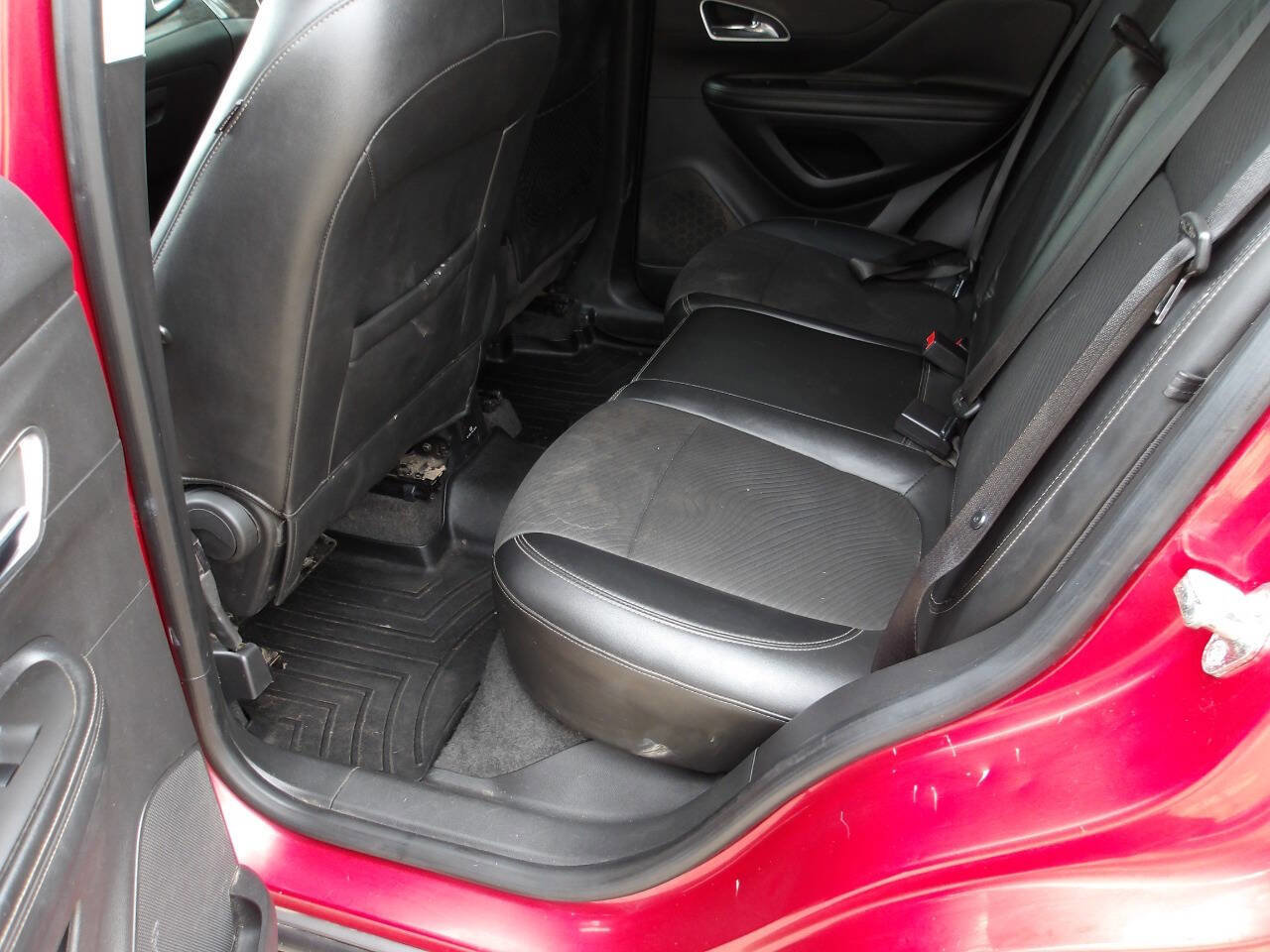 Used 2013 Buick Encore Convenience FWD image 21