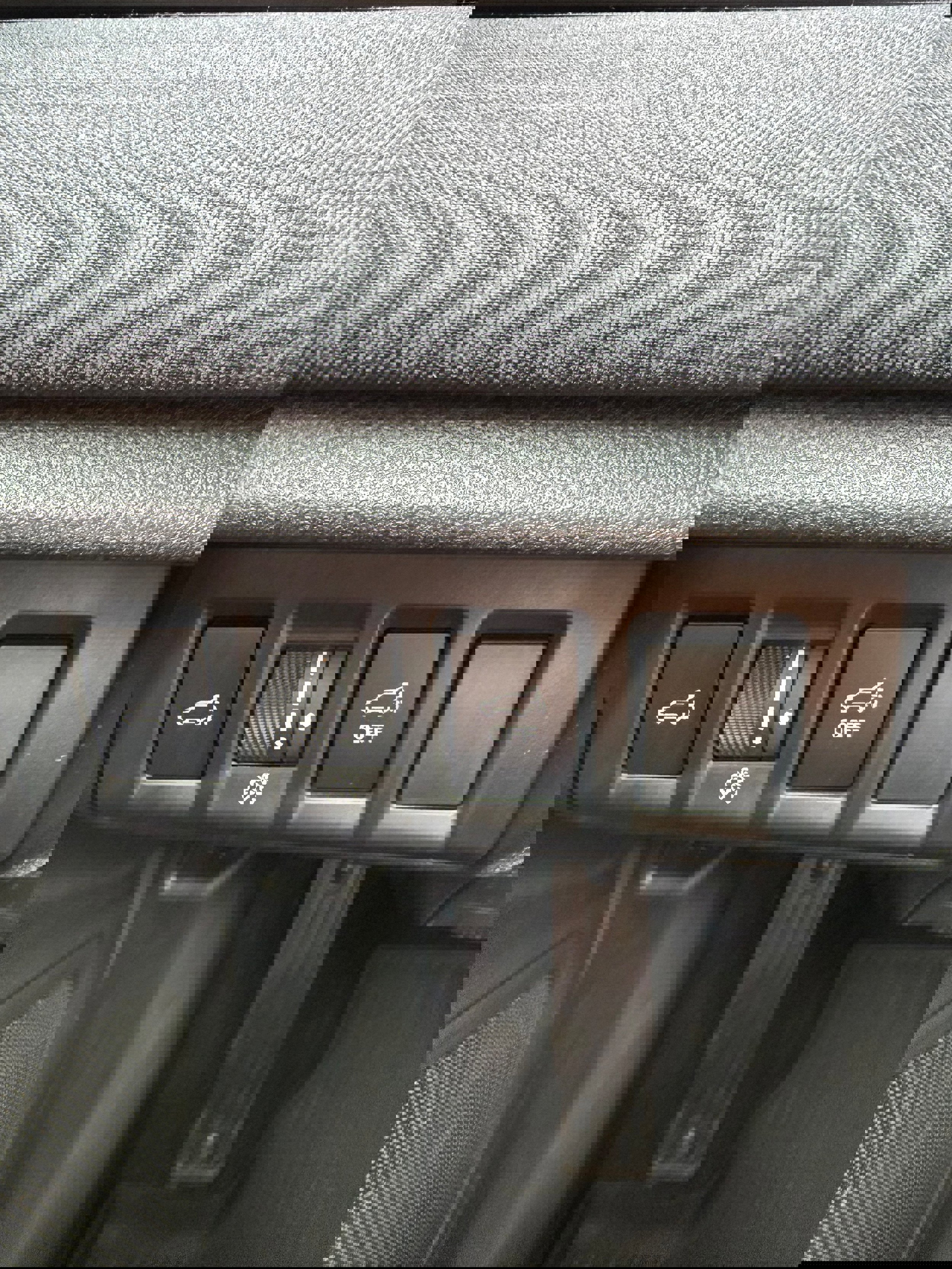 Certified 2025 Subaru Outback Premium w/ Popular Package #1A image 14