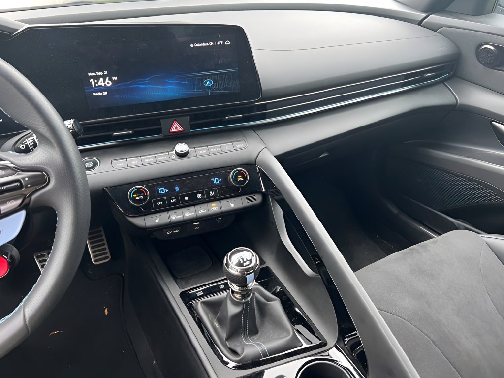 Certified 2025 Hyundai Elantra N FWD image 28