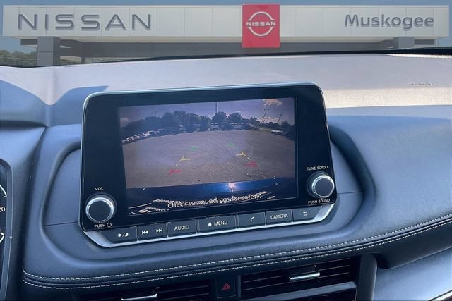 Used 2024 Nissan Rogue SV FWD image 14