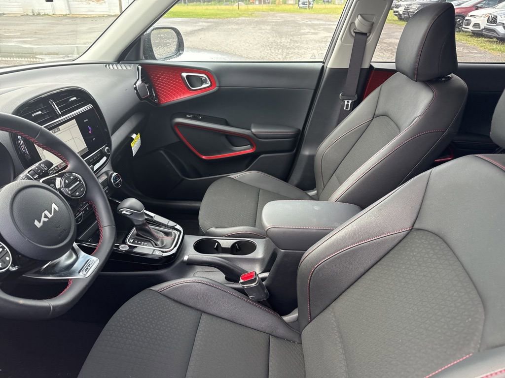 Used 2025 Kia Soul GT-Line FWD image 8