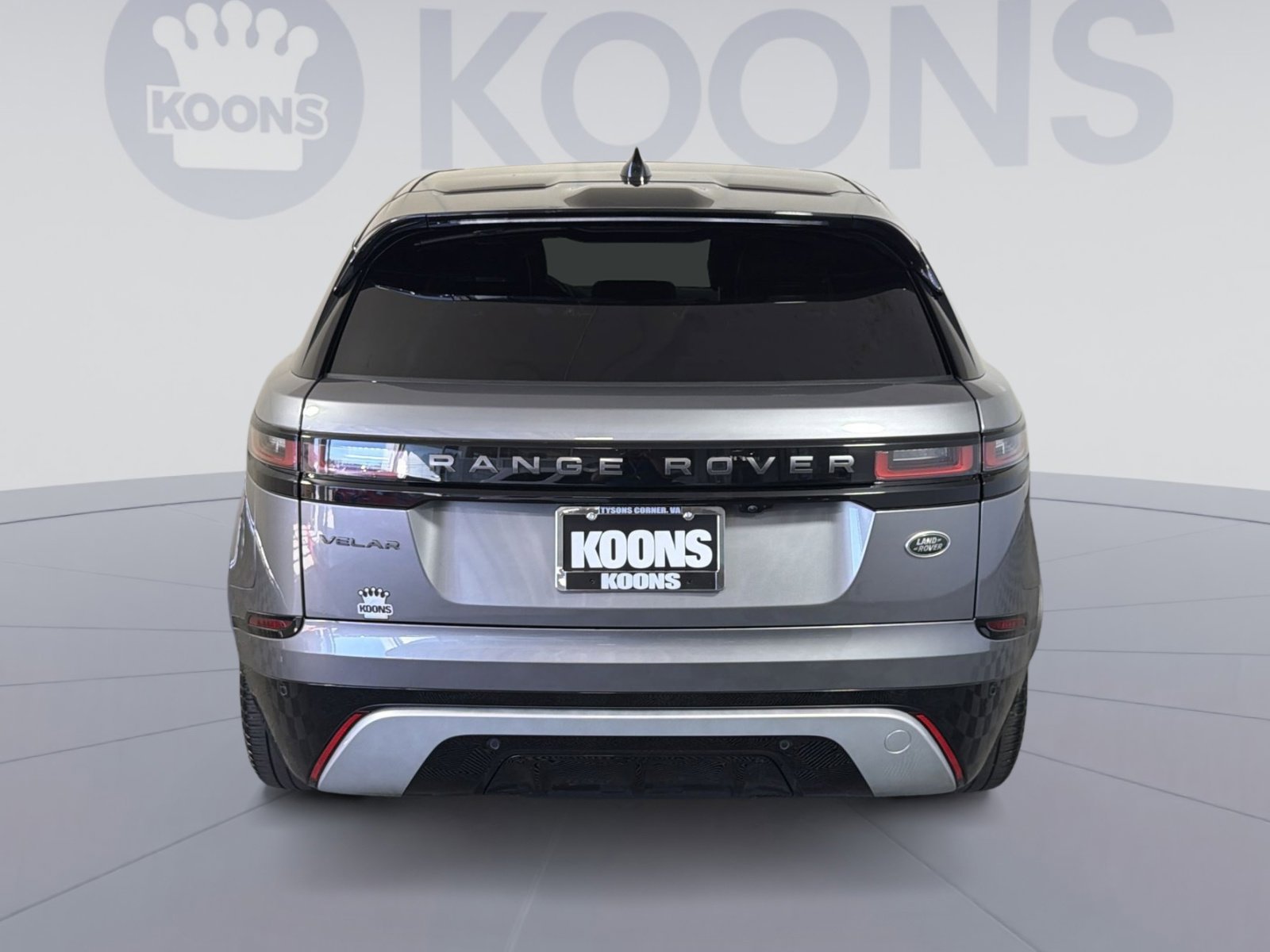 Used 2023 Land Rover Range Rover Velar R-Dynamic S image 5