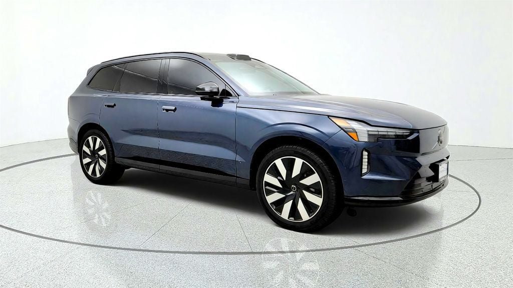 Used 2025 Volvo EX90 Plus AWD/4WD image 3