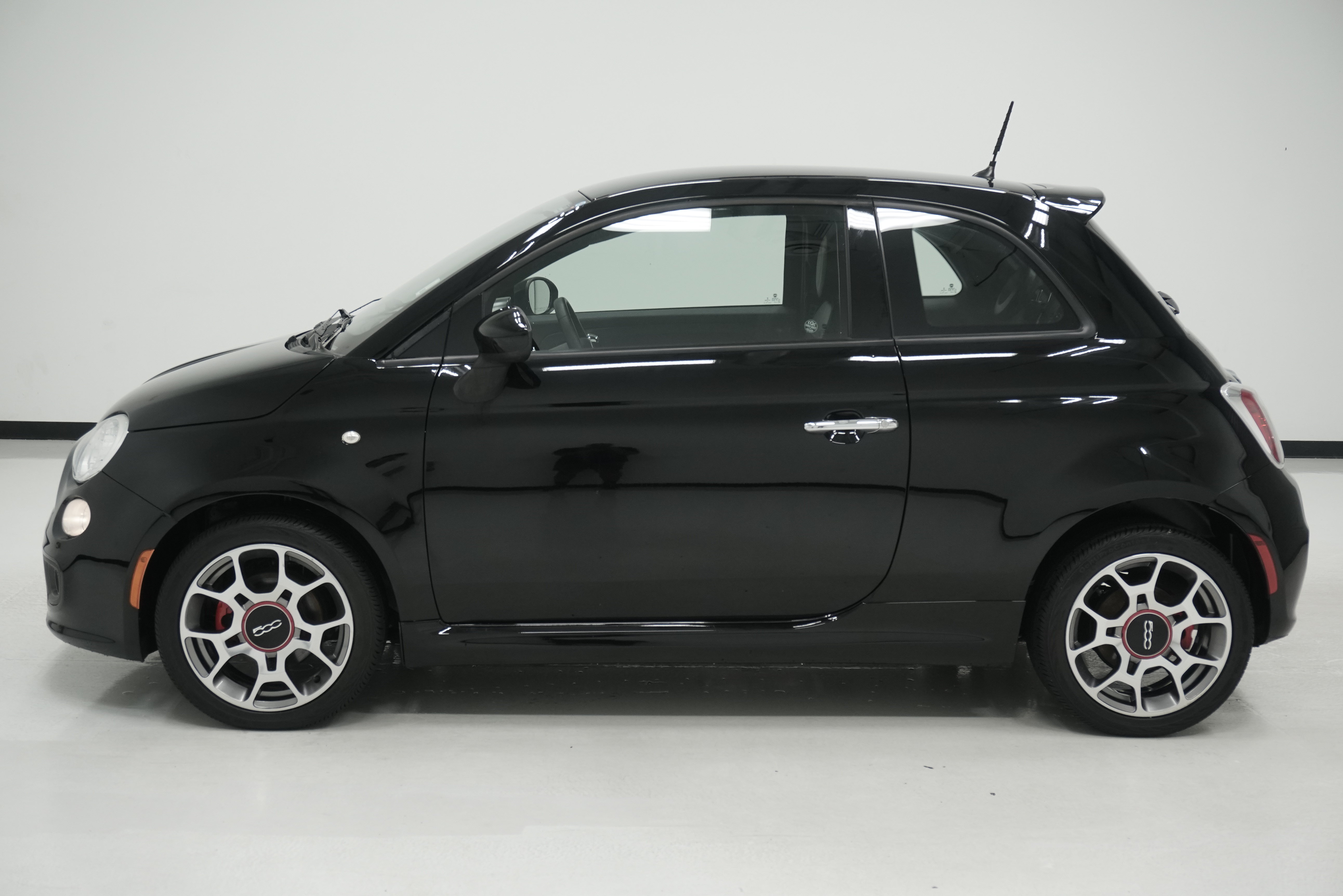 Used 2015 FIAT 500 Sport FWD image 7