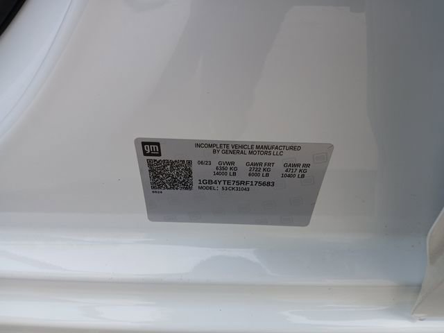 Used 2024 Chevrolet Silverado 3500 LT w/ Convenience Package image 31