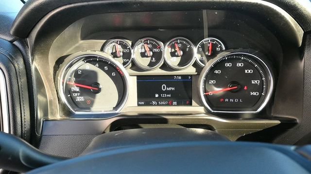 Used 2021 Chevrolet Silverado 1500 LT AWD/4WD image 8